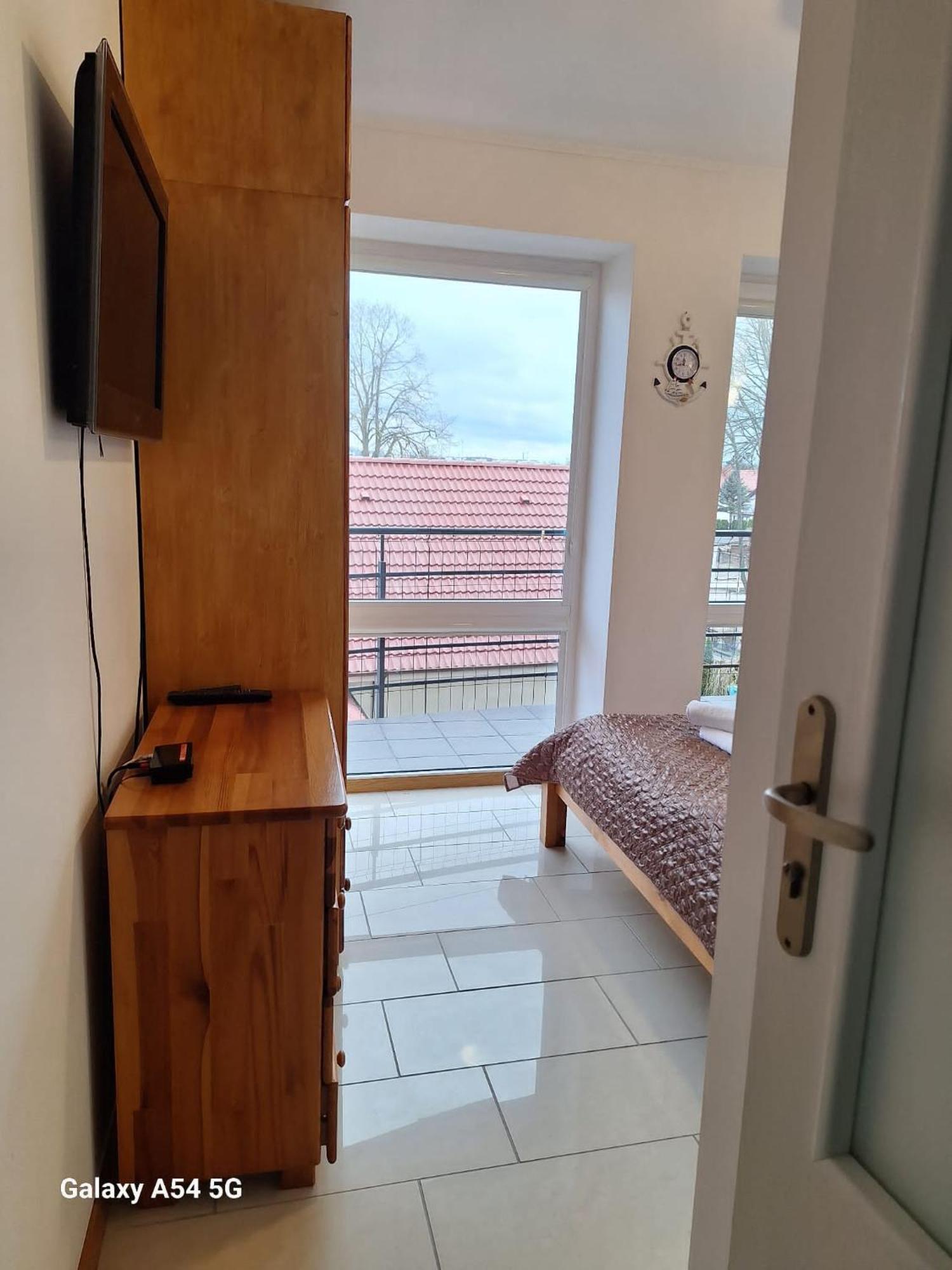 Apartament z basenem do 8 miejsc noclegowych Ustronie Morskie Zewnętrze zdjęcie